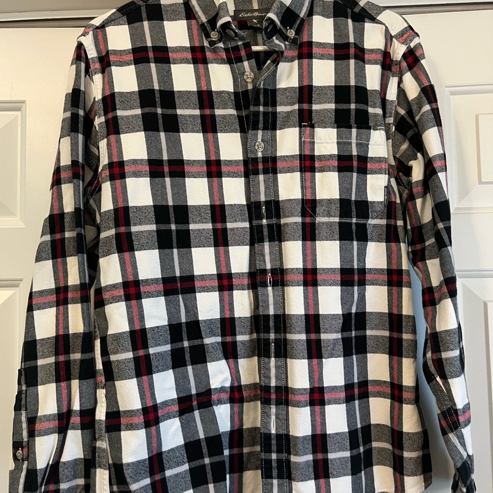 Men’s Eddie Bauer Classic Fit Flannel Button Down